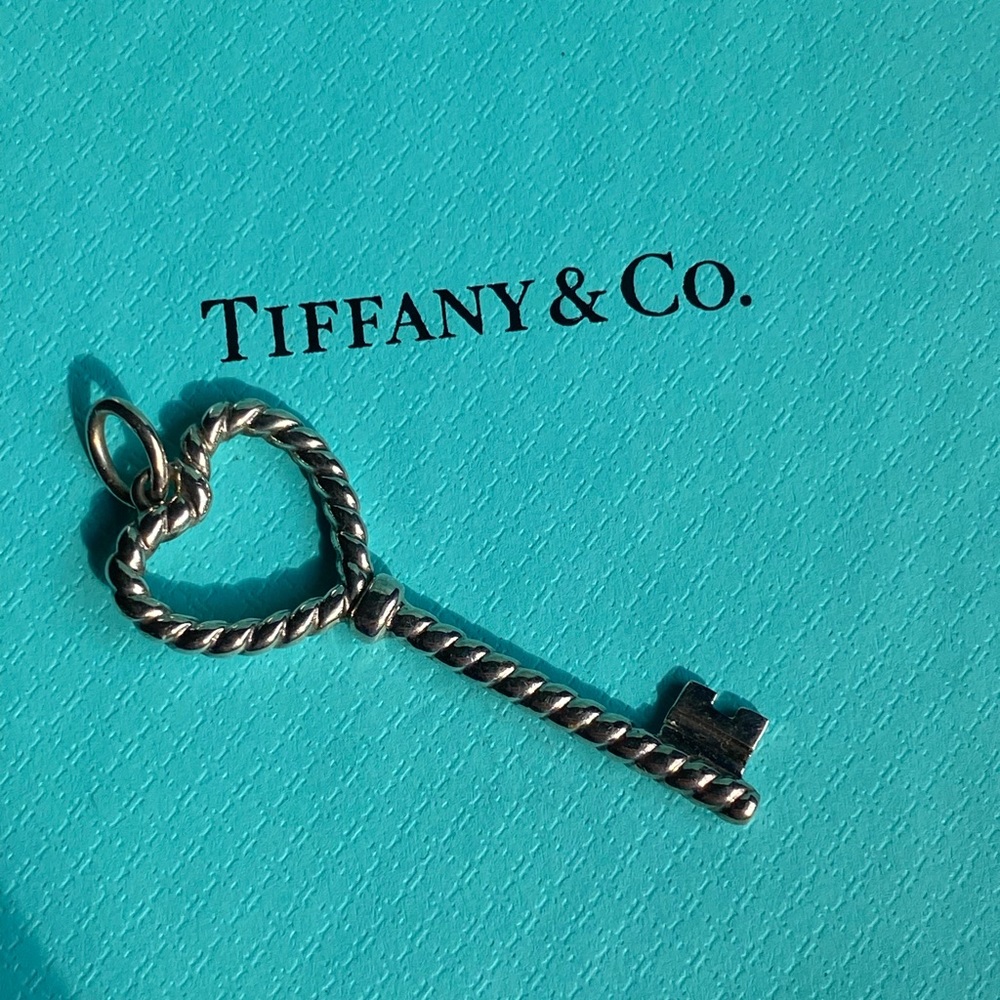 Genuine Tiffany & Co. Twist Heart Key Pendant Sterling Silver